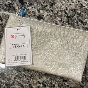 Riley Pearl Vegan Wristlet